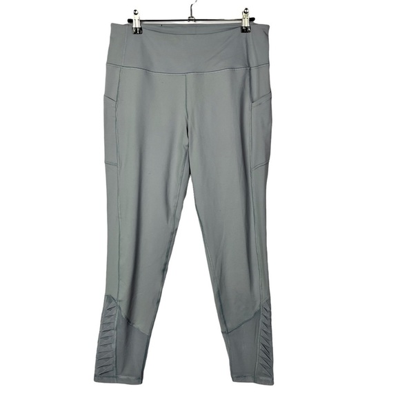 Victoria's Secret Sport VSX Knockout Light Gray 7/8 Athletic Leggings L - Picture 2 of 6